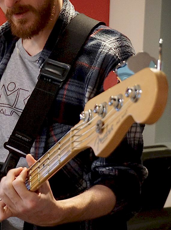 bass guitar buying guide