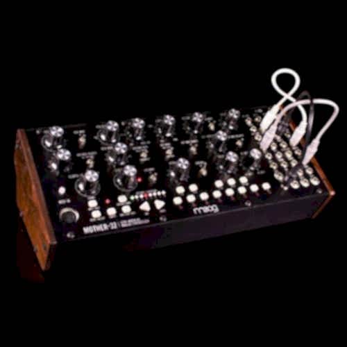 Moog Mother-32