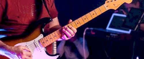 best beginner electric guitar