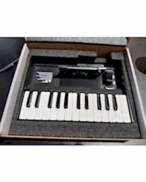 Pre-Owned Roland K-25M (058506)